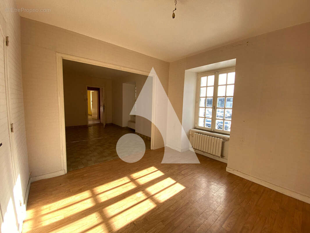 Appartement à LAMBALLE