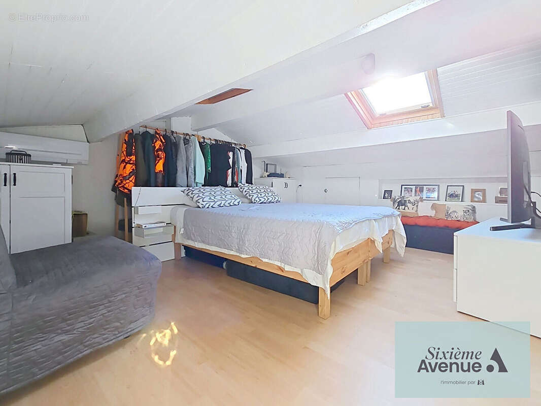 Appartement à SIX-FOURS-LES-PLAGES