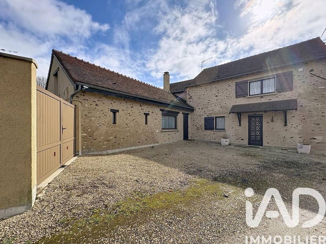 Photo 1 - Maison à VIELS-MAISONS