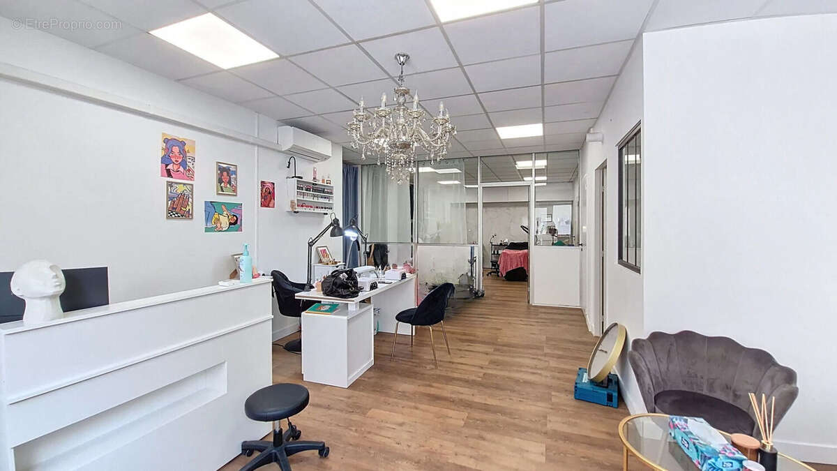 Commerce à MARSEILLE-5E