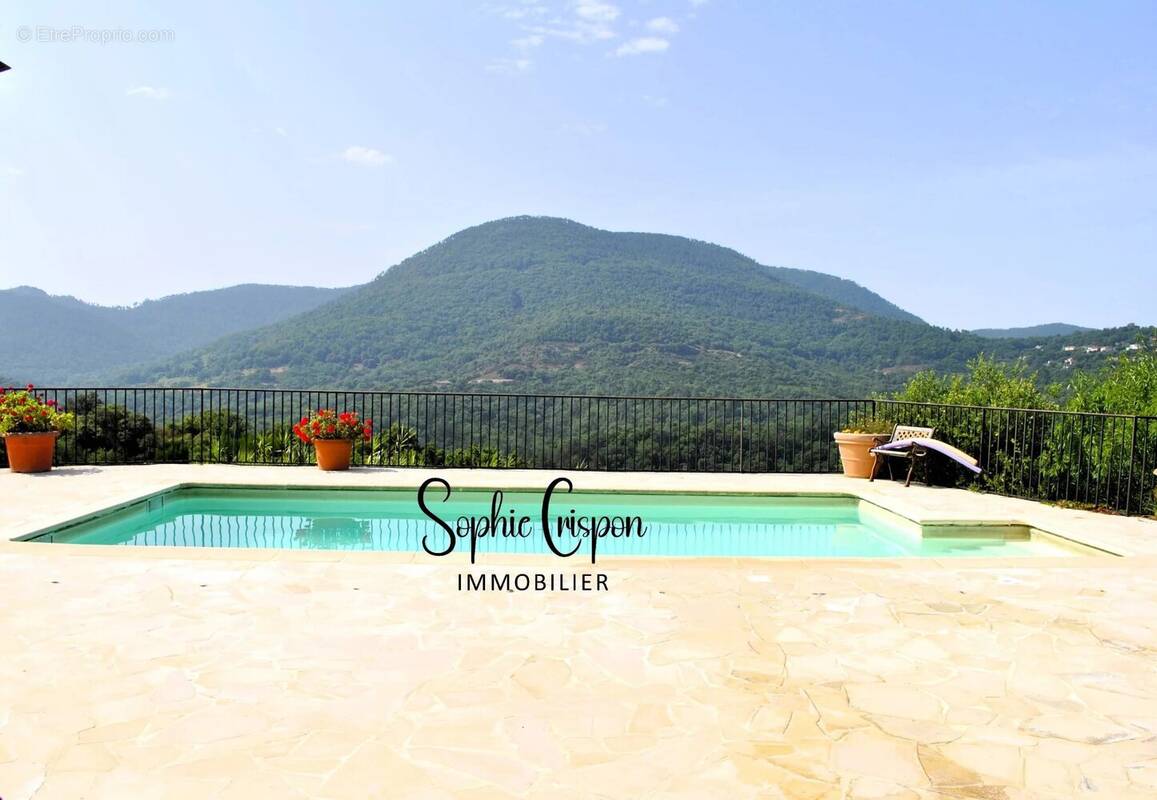 Maison à LES ADRETS-DE-L'ESTEREL