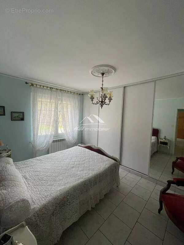 Maison à LES SALLES-DU-GARDON