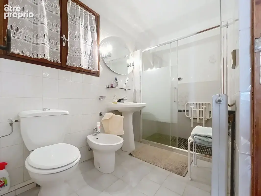Trois appartements - Fort potentiel - à Roure 06420 - photo 6