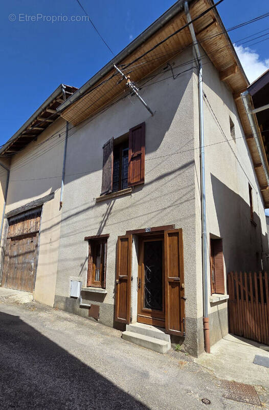 Maison à LA COTE-SAINT-ANDRE