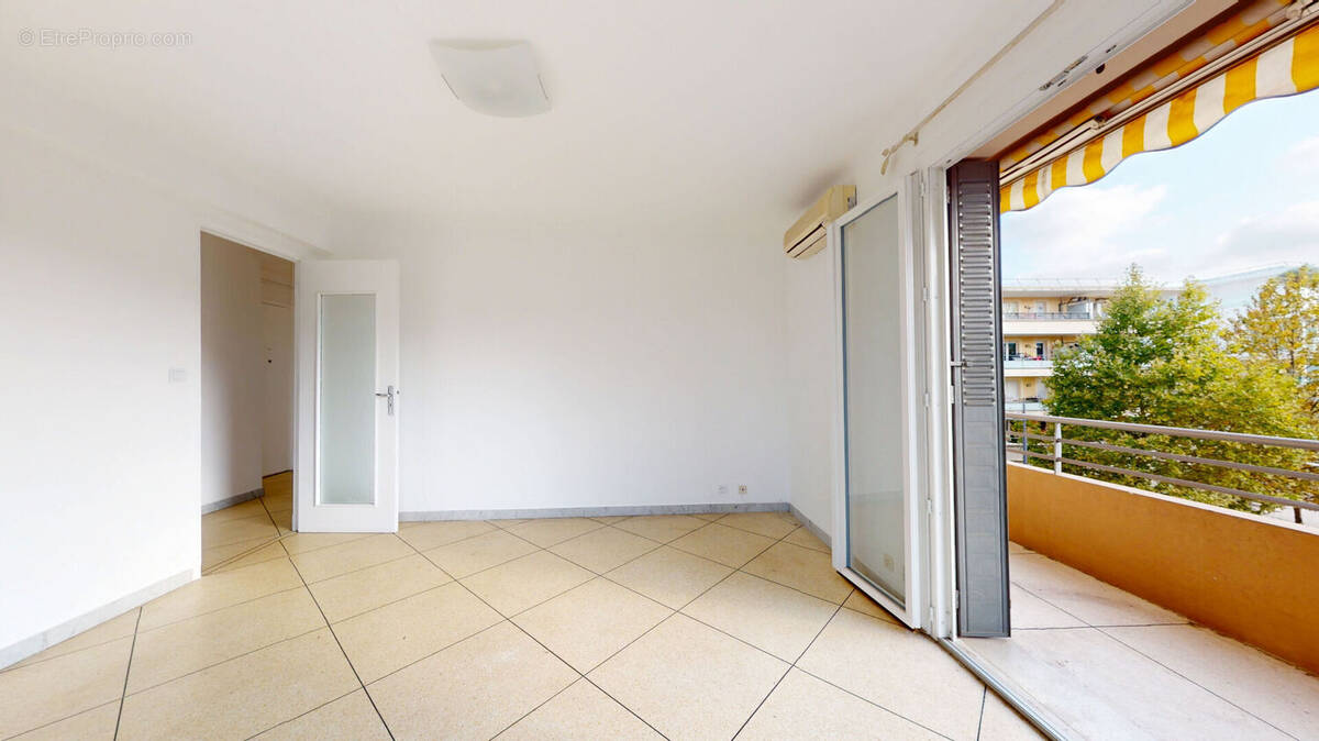 Appartement à CAGNES-SUR-MER
