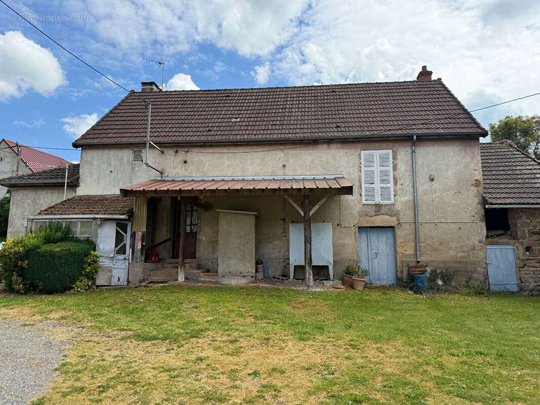 Maison à SAINT-BERAIN-SUR-DHEUNE