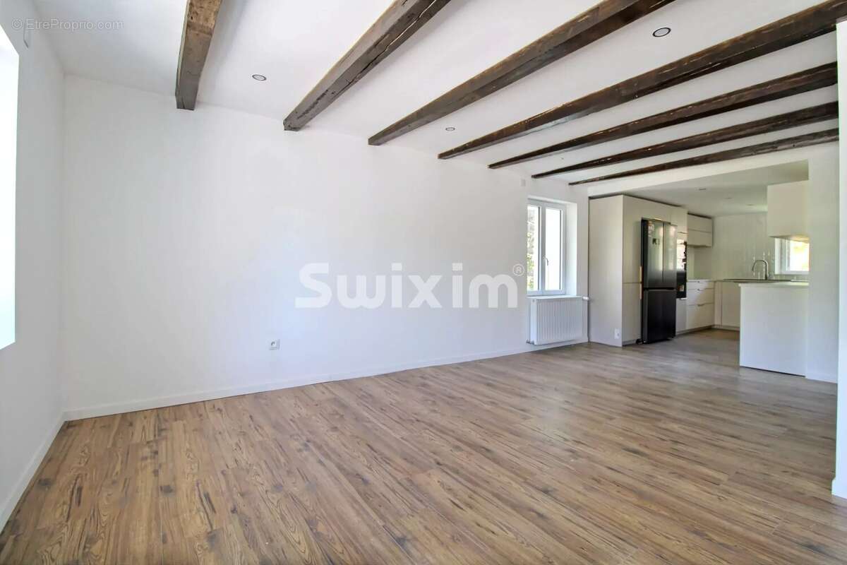 Appartement à LES ROUSSES