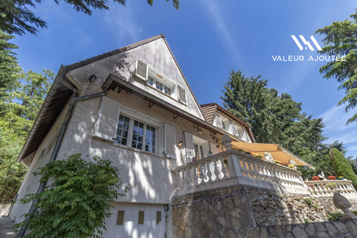 Maison à JOUY-EN-JOSAS