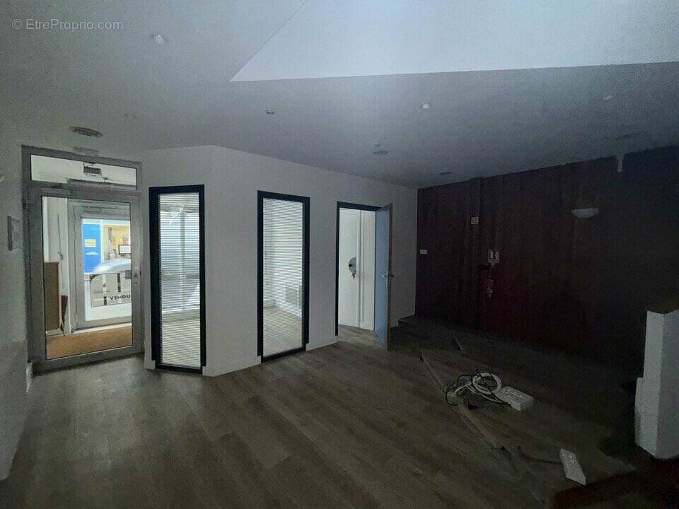 Commerce à BARENTIN