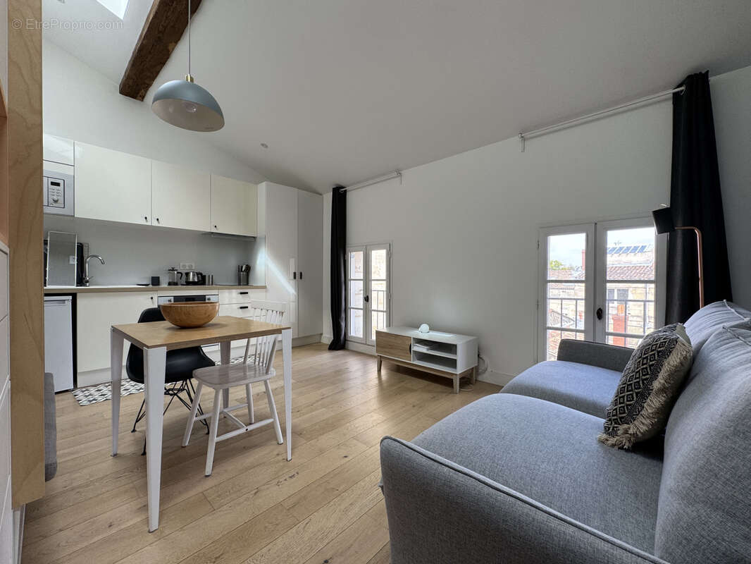 Appartement à BORDEAUX