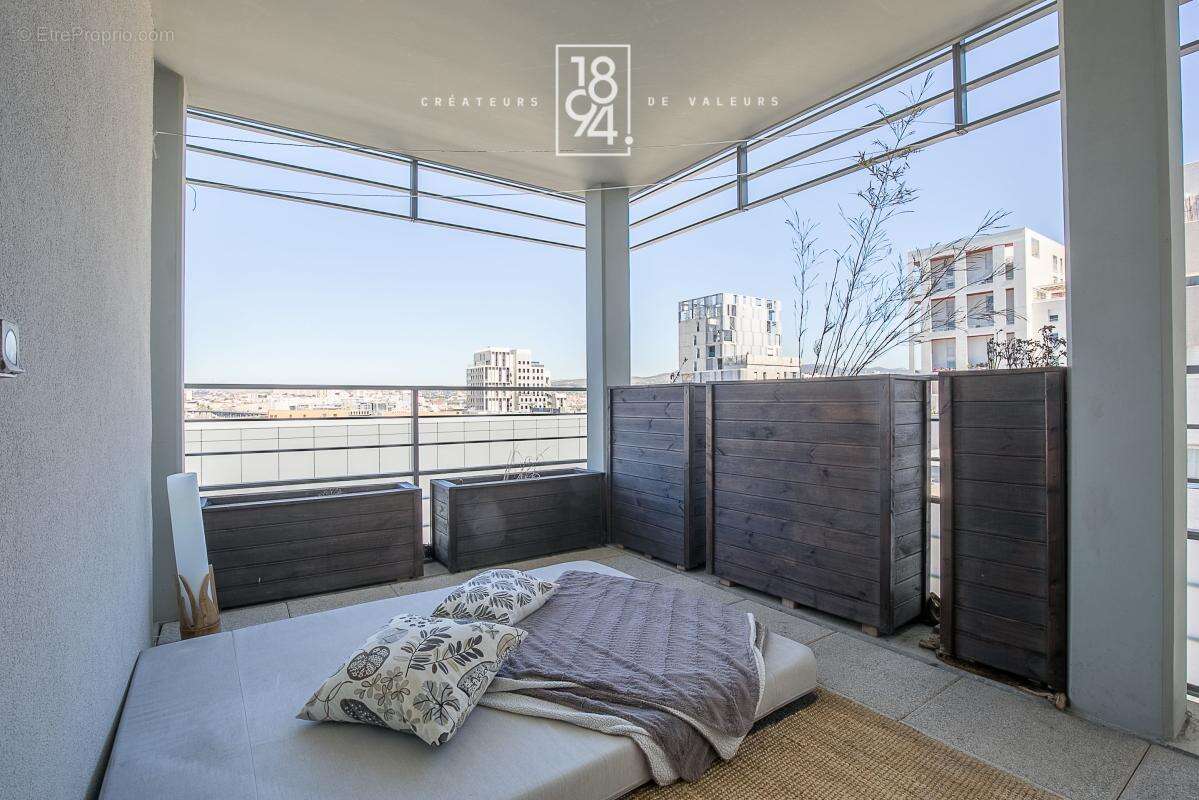 Appartement à MARSEILLE-3E