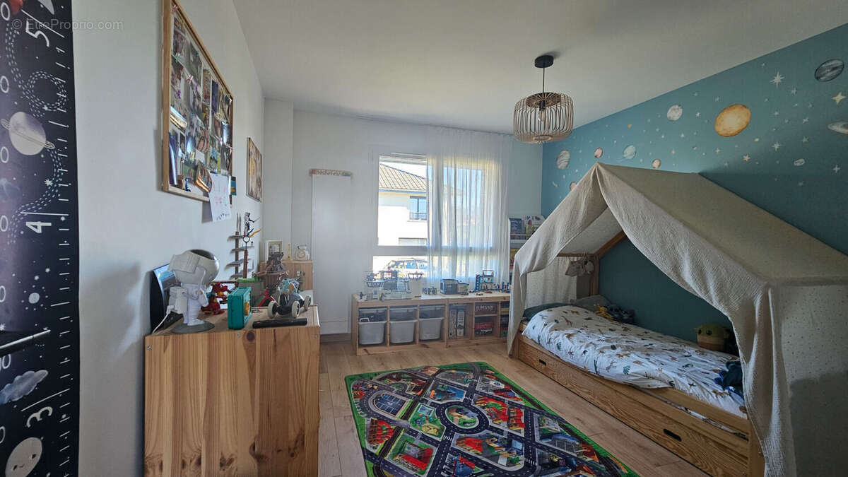 Maison à CHENS-SUR-LEMAN