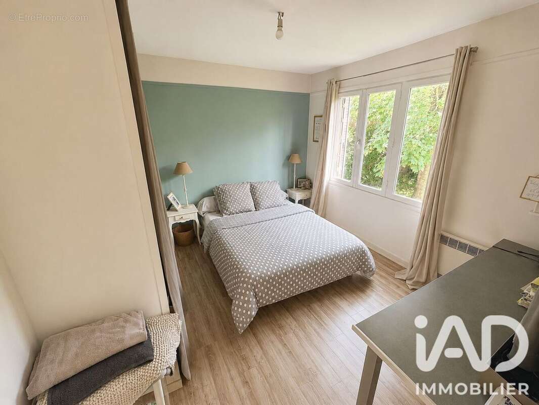 Maison 50 m² à Saint-Arnoult-En-Yvelines  - photo 7