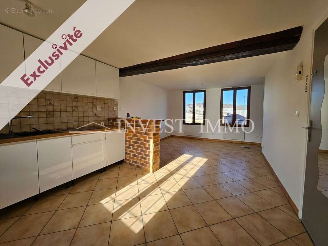 tempImage5sO8KR - Appartement à PONT-SAINTE-MAXENCE