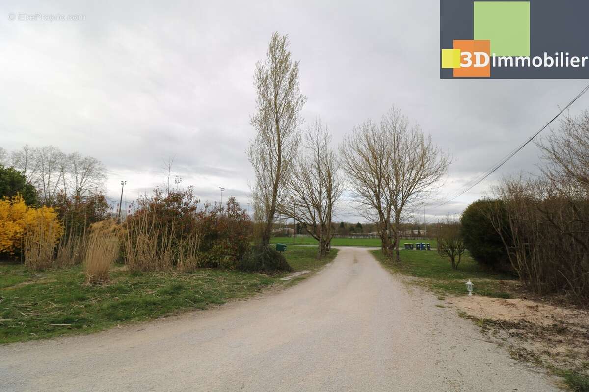 ENTREE DU DOMAINE - Maison à DOLE