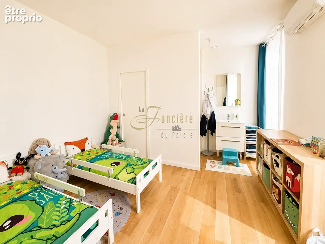 Exclusivité maison de ville rénovée avec cour privative et cave - photo 6