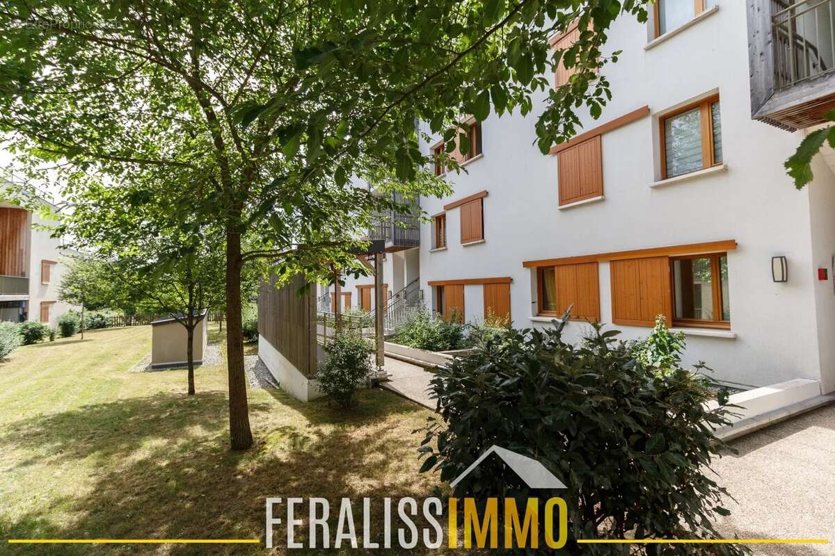 Appartement à MENUCOURT