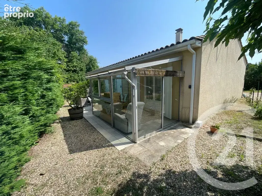 Maison 94 m² à Saint-Seurin-Sur-L'isle  - photo 6
