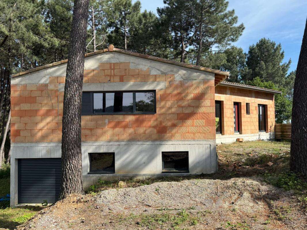 Maison à LABLACHERE