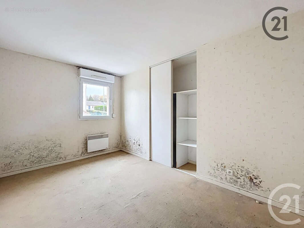 Appartement à VILLENEUVE-SUR-YONNE