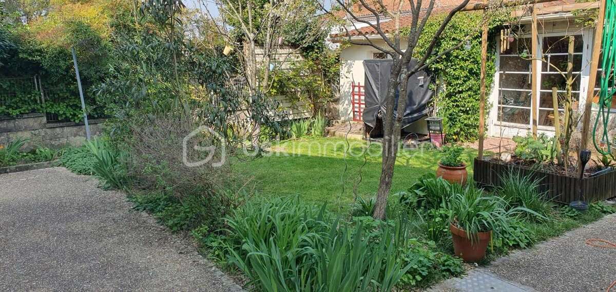 Maison 4 chambres, 143 m2, terrain 531 m2 proche centre ville + Annexe 17m2 - photo 21