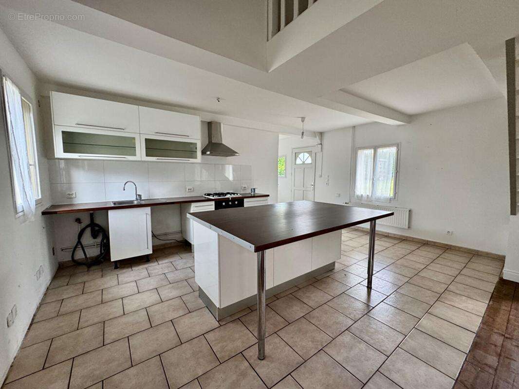 Très belle  Longère  de 129m2 , 3 chambres , grand jardin  GLISY (10mn d'Amiens ) - photo 11