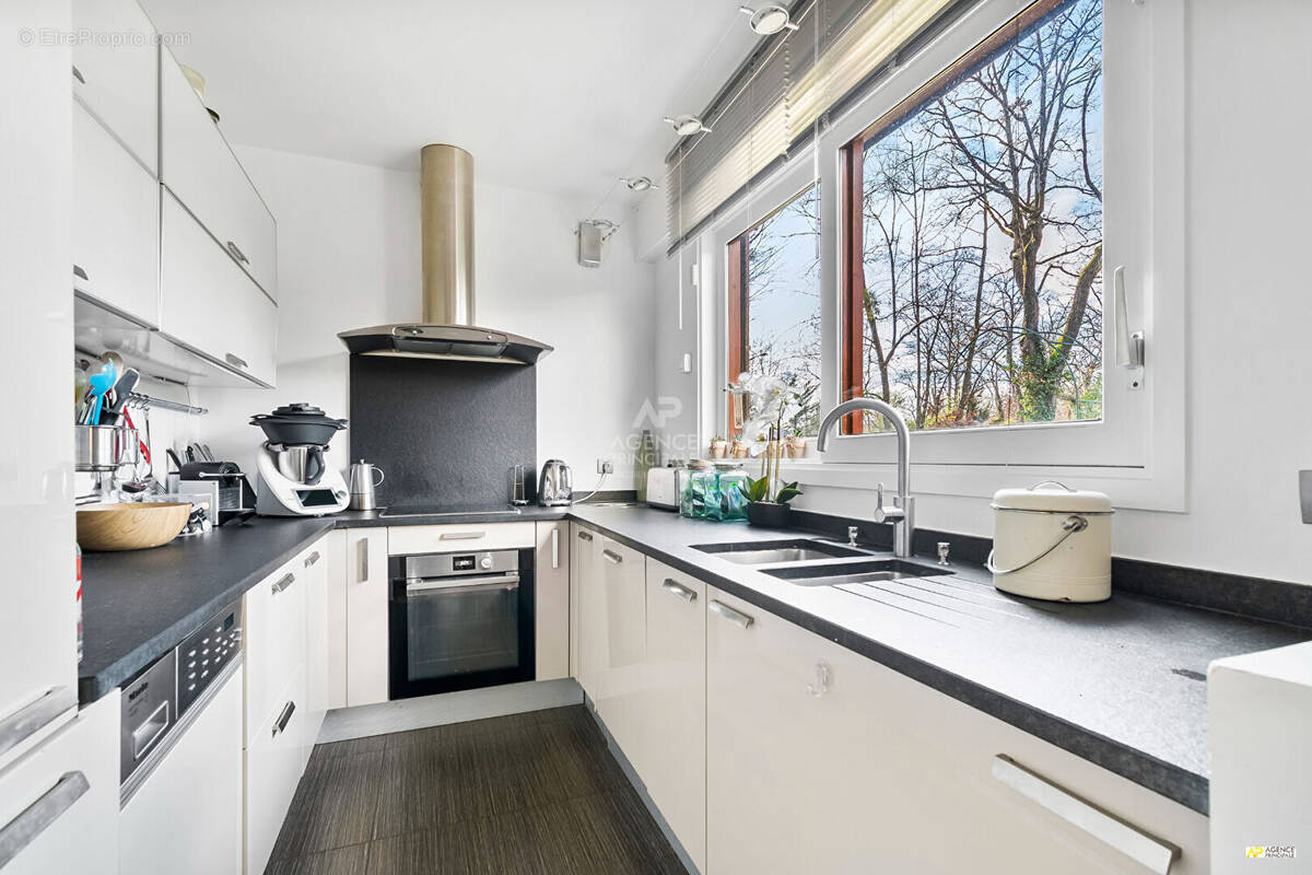 Appartement à MAISONS-LAFFITTE