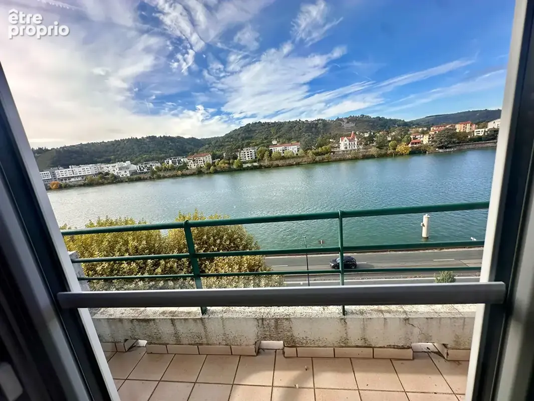 VIENNE sous-préfecture - Vue sur Rhône - Appartement de caractère - 134 m² - 6 pièces - photo 18