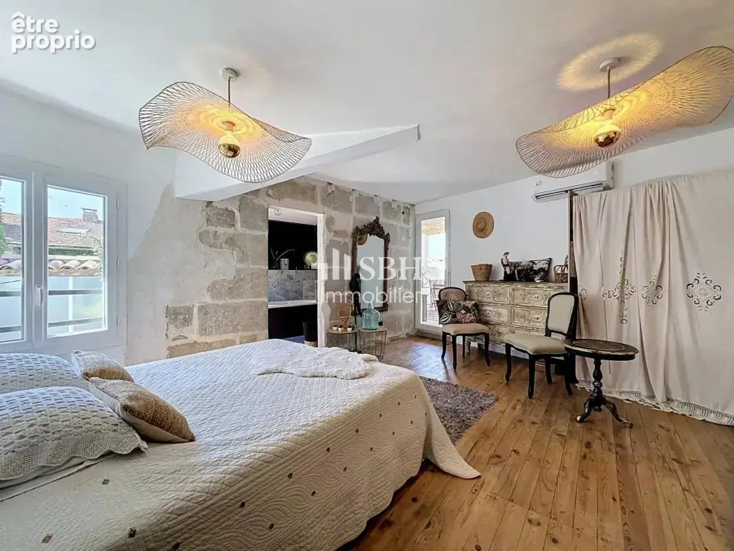 Maison de village de caractère rénovée avec garage et extérieurs à Barbentane - photo 9