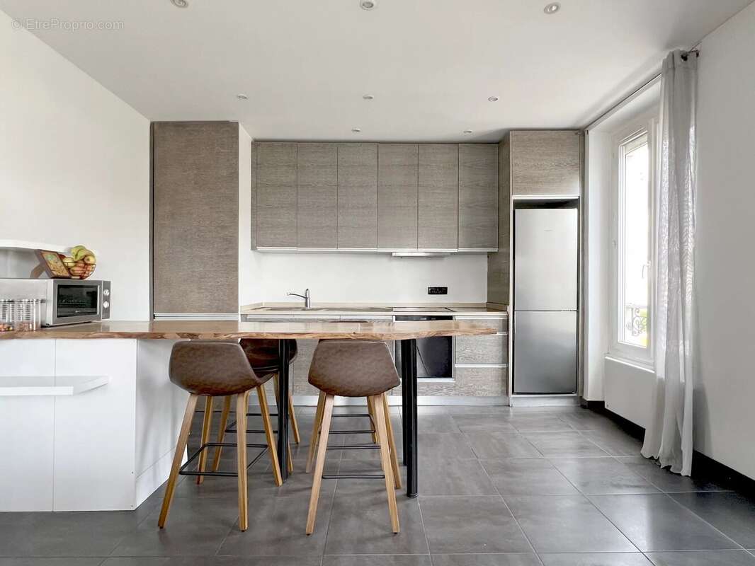 Appartement à SAINT-MAUR-DES-FOSSES