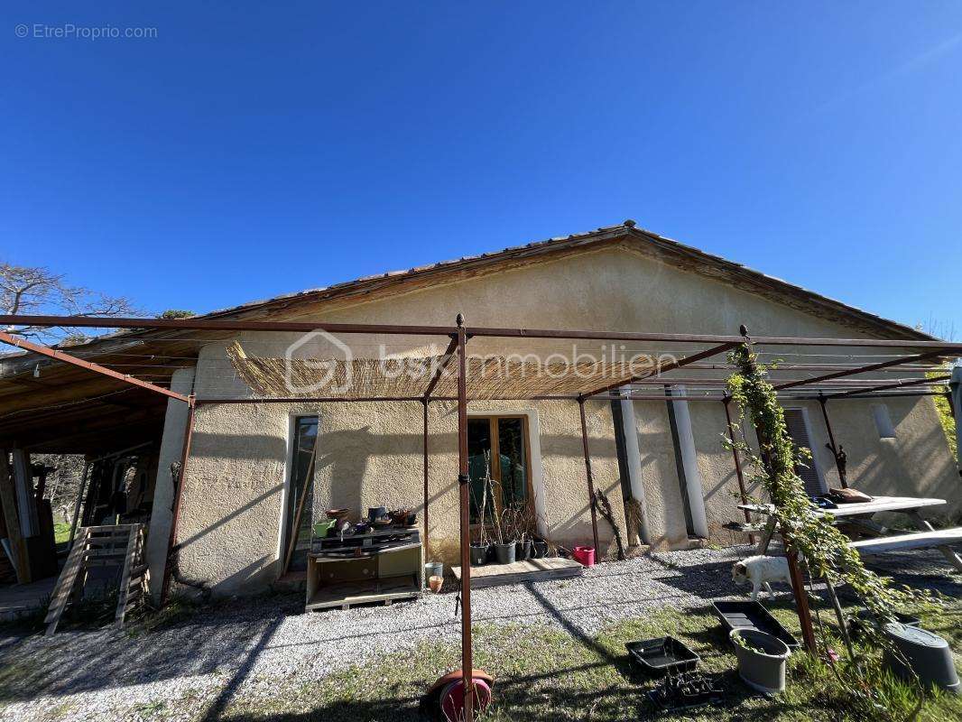 Maison à FORCALQUIER