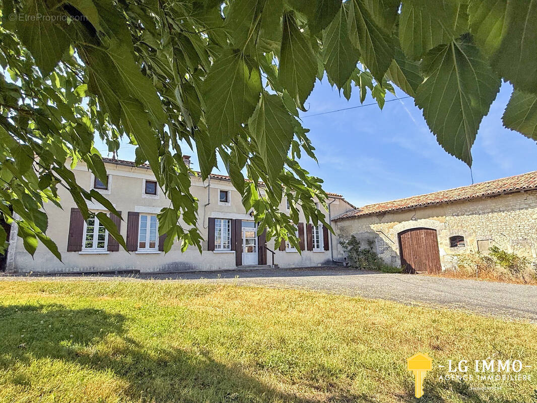 Maison à MORTIERS