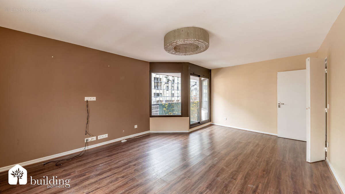 Appartement à LEVALLOIS-PERRET