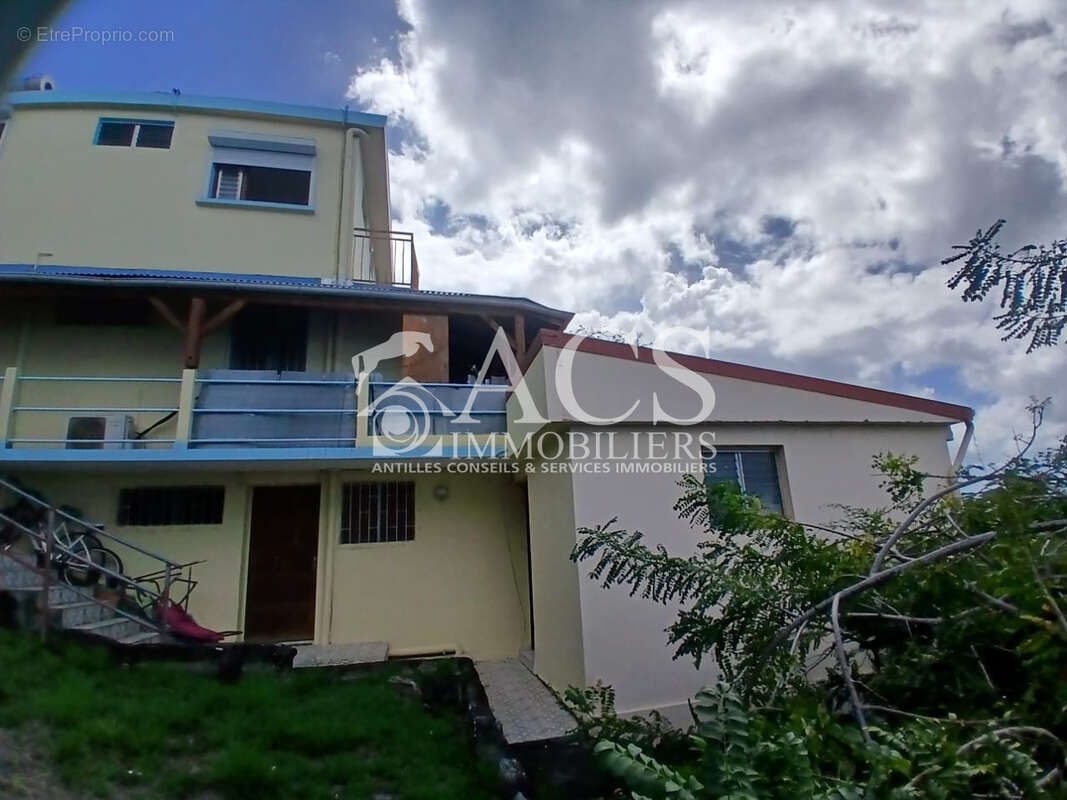 Maison à SCHOELCHER