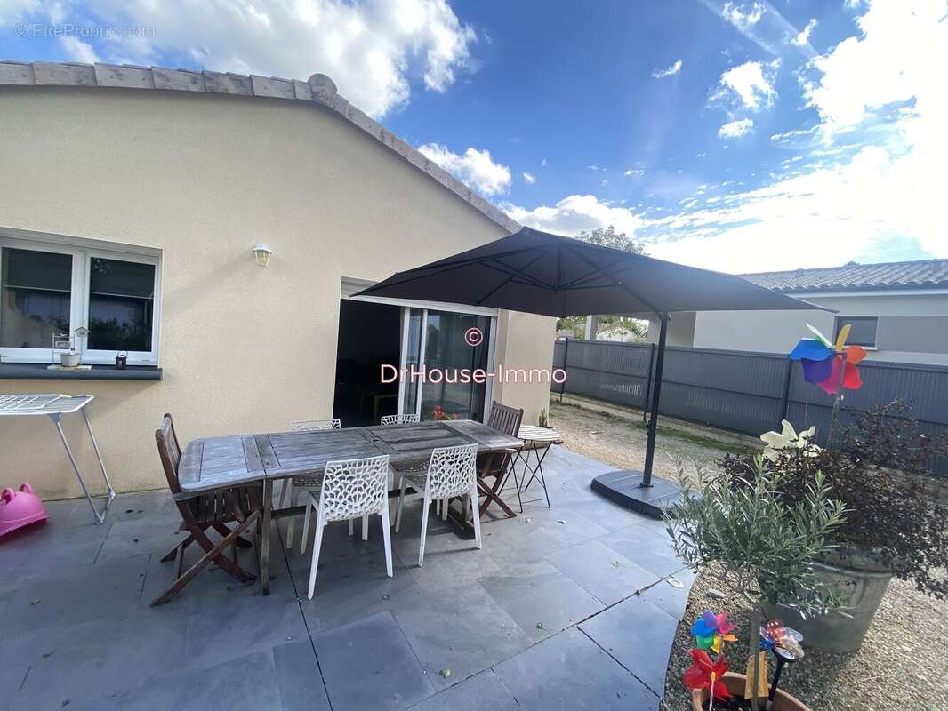 Maison à MIGNALOUX-BEAUVOIR