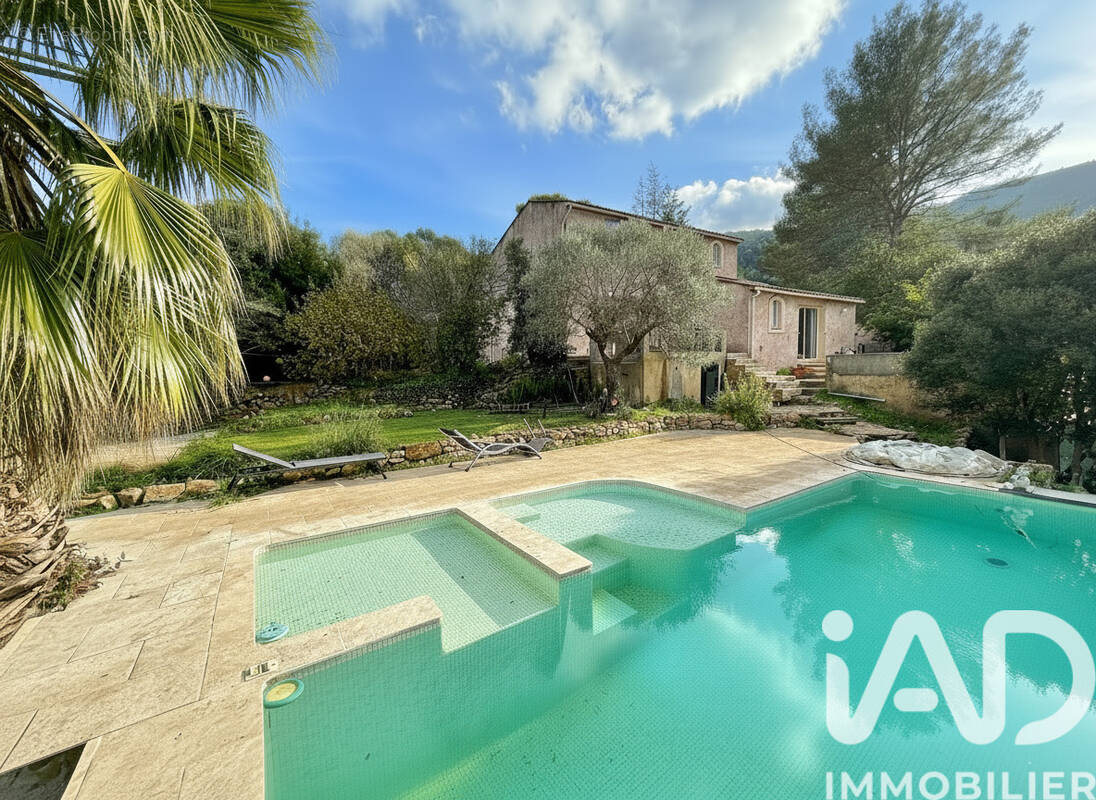 Photo 1 - Maison à SOLLIES-TOUCAS