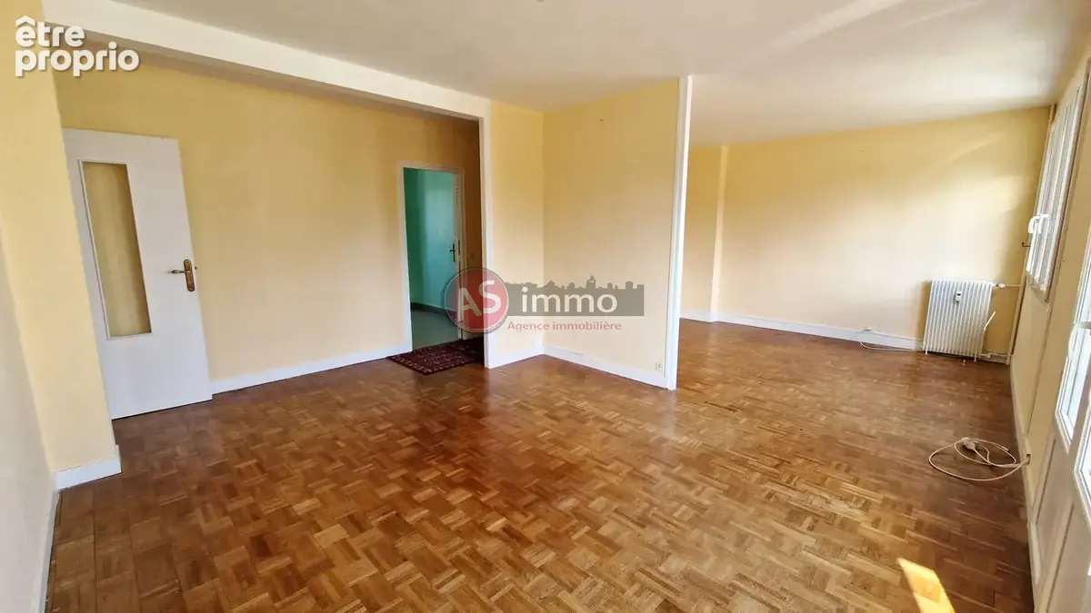 Appartement au 1er étage - balcon et garage - photo 2