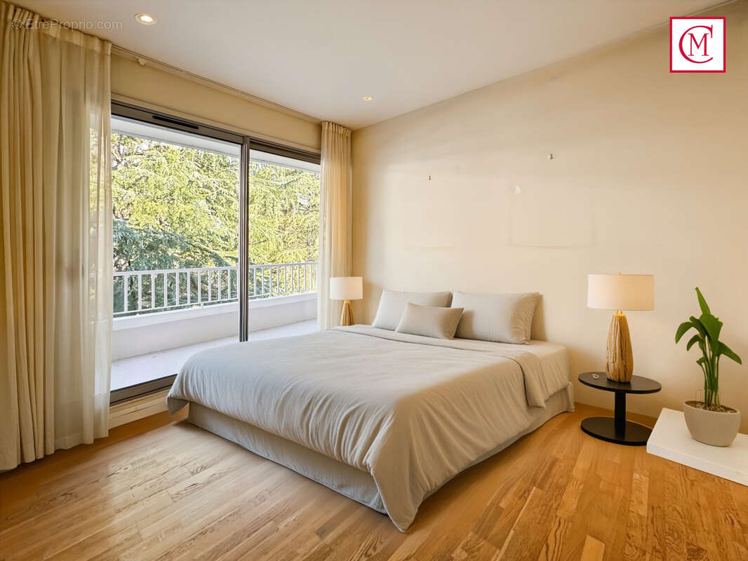 Appartement à MEYLAN