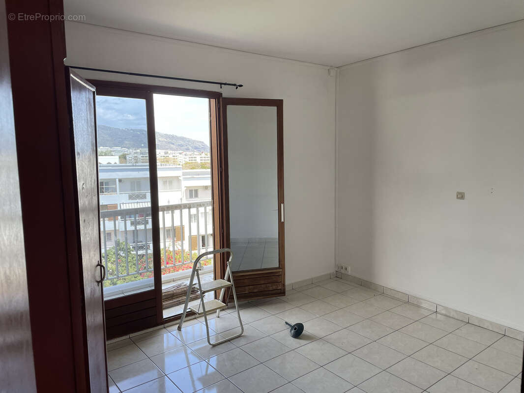 Appartement à SAINT-DENIS