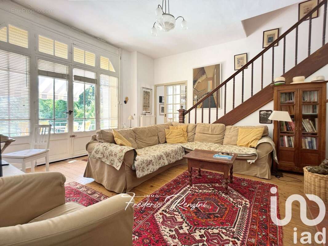 Photo 2 - Maison à SAINT-DENIS