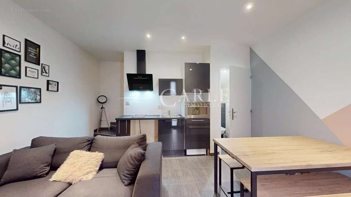 Appartement à TASSIN-LA-DEMI-LUNE