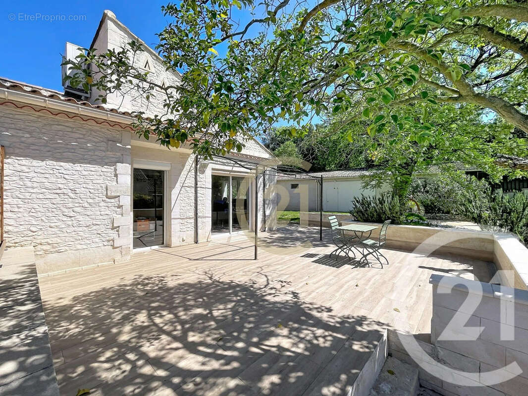 Maison à MONTFRIN