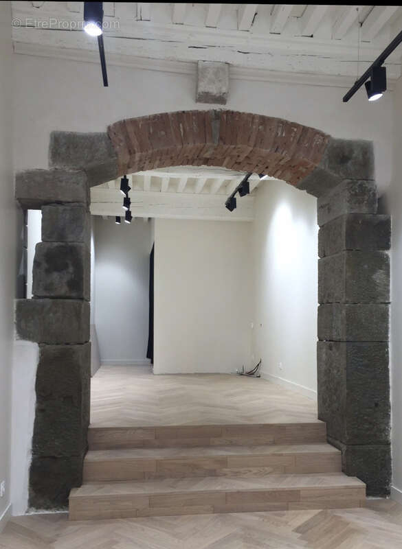 Commerce à CARCASSONNE