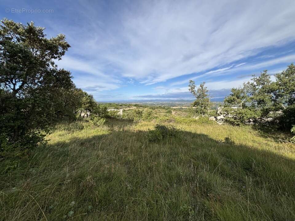 Terrain à BARJAC