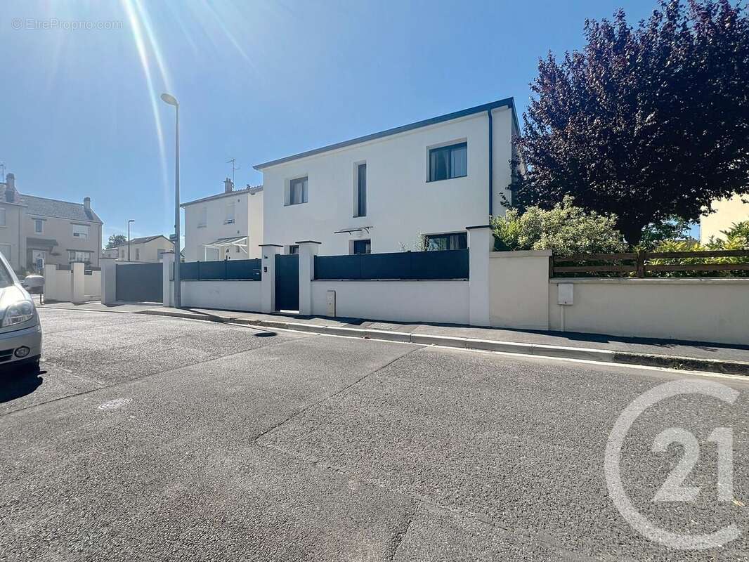 Maison 168 m² à Cormontreuil  - photo 25