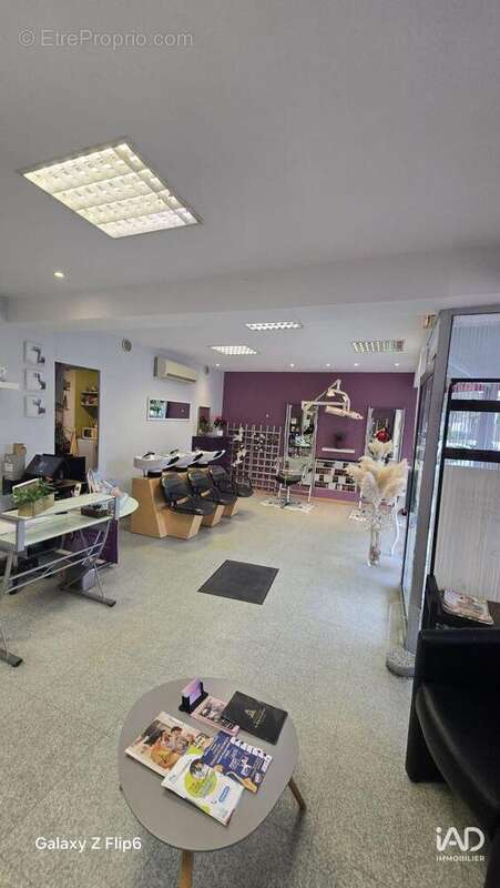 Photo 4 - Commerce à ROMILLY-SUR-SEINE