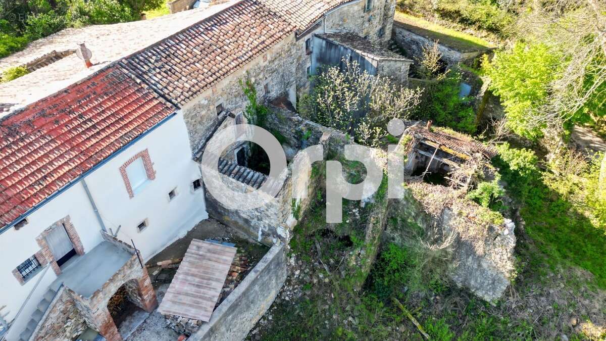 Maison à ALLEGRE-LES-FUMADES