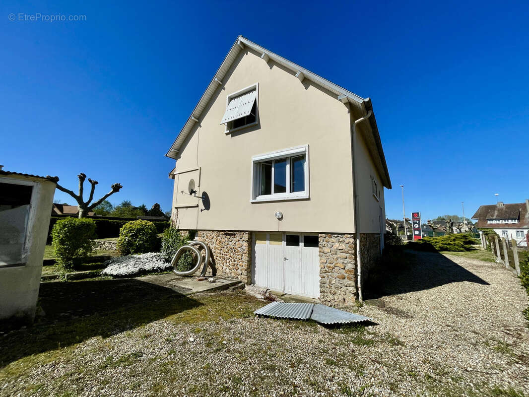 Maison à BEAUMONT-LE-ROGER