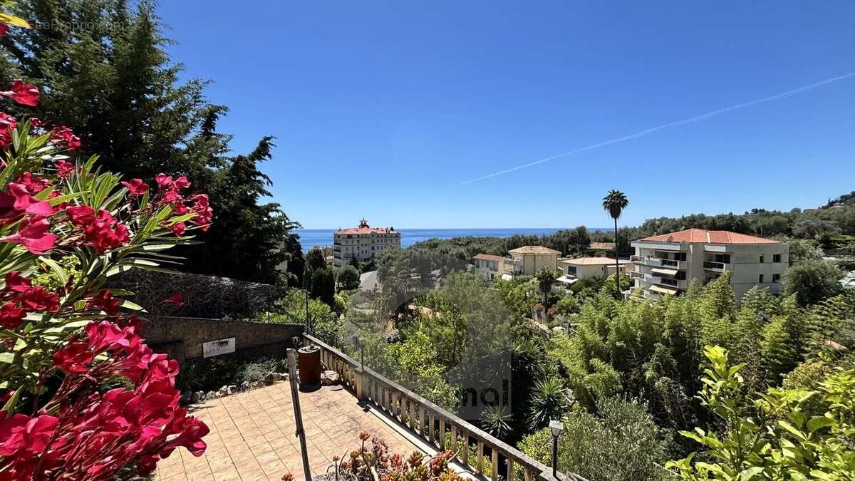 Appartement à MENTON