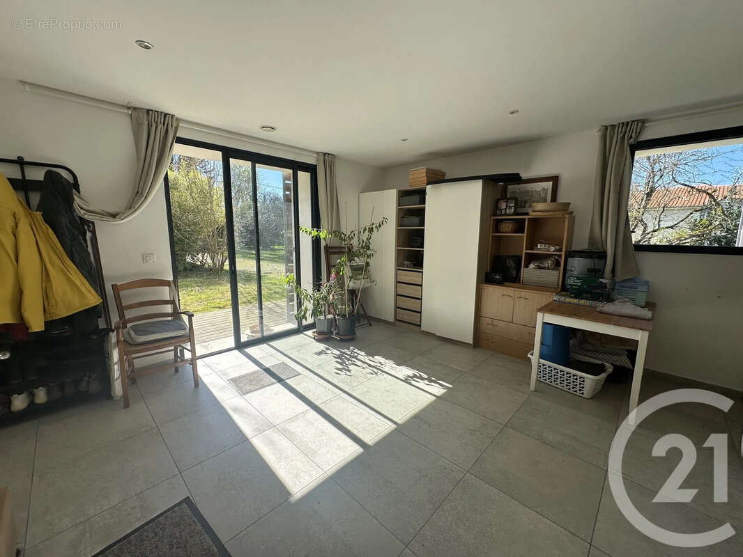 Maison à SAUJON